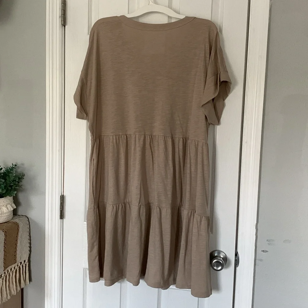 Tan/khaki dress - Picture 2 of 4